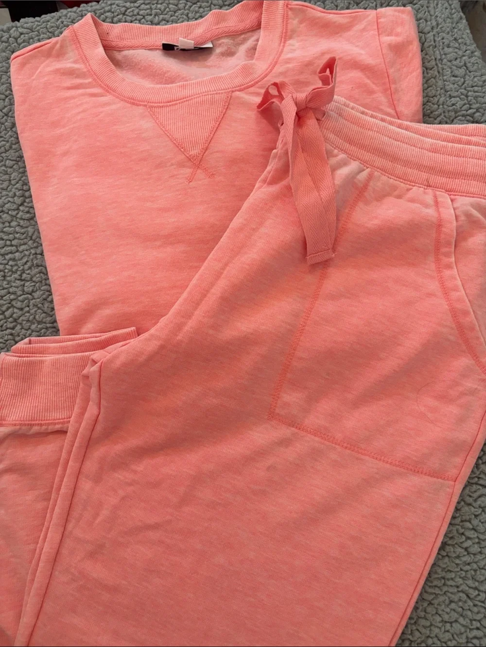 NWOT Roudelain Coral Pink Cozy Pajama Set - Soft Pullover & Drawstring Jogge